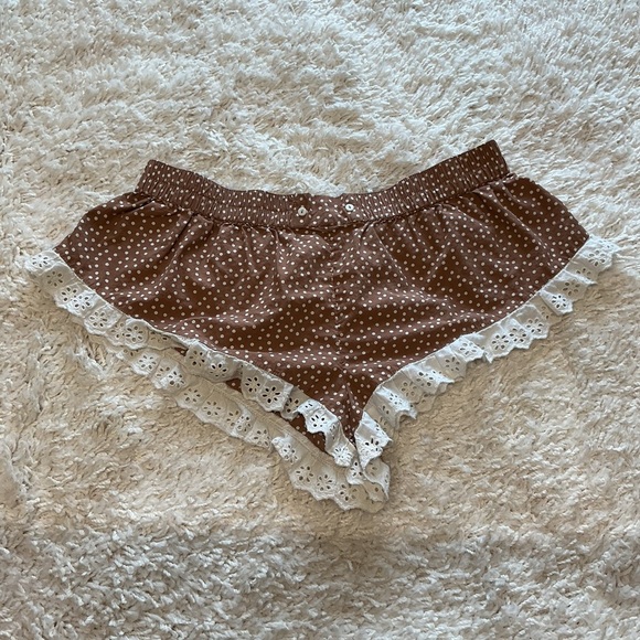 By Anthtropologie Brown Polka Dot Shorts with Lace Trim - Picture 2 of 4